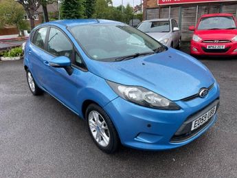 FORD FIESTA 1.4 Style + 5dr Auto