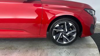 PEUGEOT 308 SW 1.2 PureTech Allure Premium Estate 5dr Petrol EAT Euro 6 (s/s) (