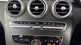 MERCEDES-BENZ C CLASS C220d AMG Line Premium 4dr 9G-Tronic