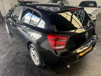 BMW 1 SERIES 118d SE 5dr Step Auto