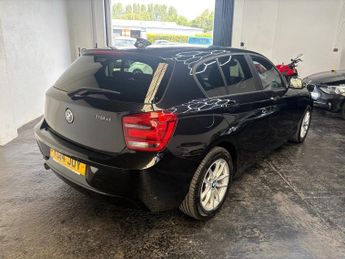 BMW 1 SERIES 118d SE 5dr Step Auto