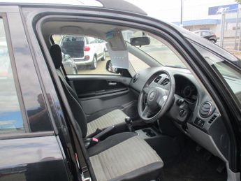 SUZUKI SX4 1.6 SZ4 5dr