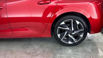 PEUGEOT 308 1.2 PureTech Allure Premium 5dr EAT8