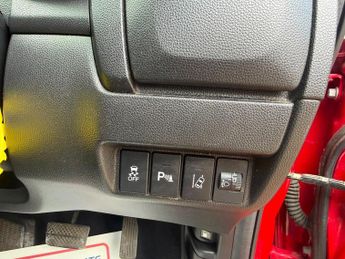 HONDA JAZZ 1.3 i-VTEC SE Navi 5dr CVT