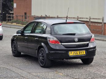VAUXHALL ASTRA 1.8i VVT Life 5dr Auto [AC]