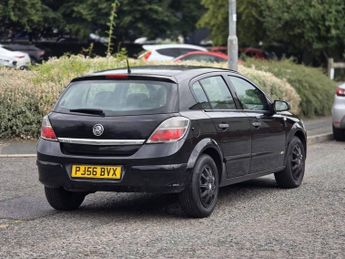 VAUXHALL ASTRA 1.8i 16v Life Hatchback 5dr Petrol Automatic (187 g/km 138 bhp)