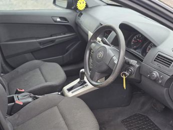 VAUXHALL ASTRA 1.8i VVT Life 5dr Auto [AC]