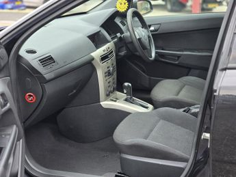 VAUXHALL ASTRA 1.8i VVT Life 5dr Auto [AC]