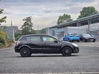 VAUXHALL ASTRA 1.8i 16v Life Hatchback 5dr Petrol Automatic (187 g/km 138 bhp)