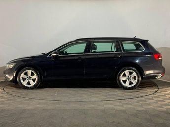 VOLKSWAGEN PASSAT 1.6 TDI SE 5dr DSG