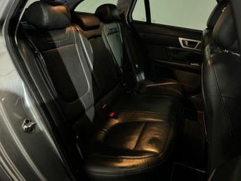 JAGUAR XF 3.0d V6 S Portfolio 5dr Auto