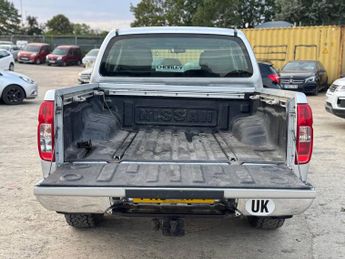 NISSAN NAVARA DCI