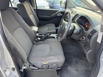 NISSAN NAVARA DCI