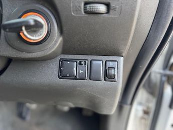NISSAN NAVARA DCI