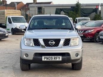 NISSAN NAVARA DCI