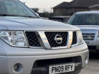 NISSAN NAVARA DCI