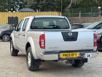 NISSAN NAVARA DCI