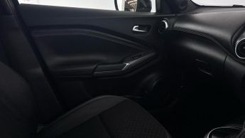 NISSAN JUKE 1.0 DIG-T N-Connecta SUV 5dr Petrol DCT Auto Euro 6 (s/s) (114 p