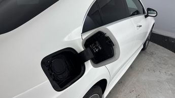 MERCEDES-BENZ CLA 1.3 CLA250e 15.6kWh AMG Line (Premium) Coupe 4dr Petrol Plug-in 