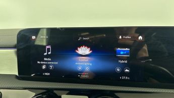 MERCEDES-BENZ CLA 1.3 CLA250e 15.6kWh AMG Line (Premium) Coupe 4dr Petrol Plug-in 