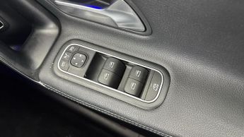 MERCEDES-BENZ CLA 1.3 CLA250e 15.6kWh AMG Line (Premium) Coupe 4dr Petrol Plug-in 