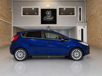 FORD FIESTA 16 Titanium 5dr Powershift