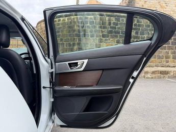 JAGUAR XF 2.2d [200] Luxury 4dr Auto