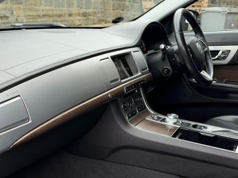 JAGUAR XF 2.2d [200] Luxury 4dr Auto