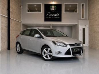 Ford Focus 1.6 125 Zetec Navigator 5dr Powershift