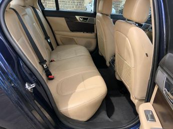 JAGUAR XF 2.2d [200] Luxury 4dr Auto