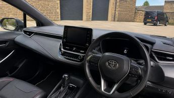 TOYOTA COROLLA 2.0 VVT-i Hybrid Excel 5dr CVT