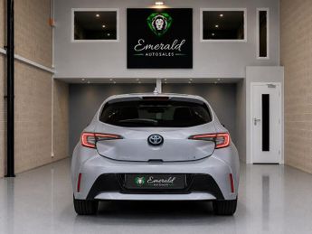 TOYOTA COROLLA 2.0 VVT-i Hybrid Excel 5dr CVT