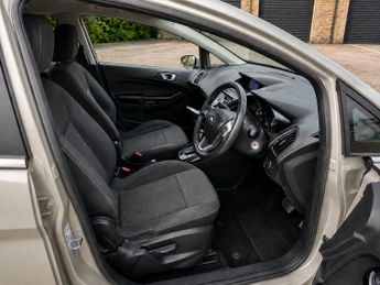 FORD B-MAX 1.6 Titanium 5dr Powershift