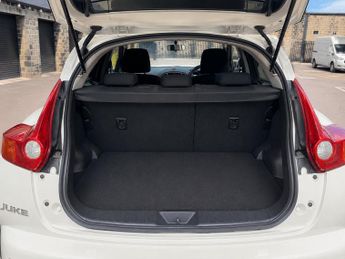 NISSAN JUKE 1.6 Acenta 5dr CVT [Premium Pack]