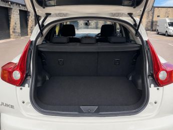 NISSAN JUKE 1.6 Acenta 5dr CVT [Premium Pack]
