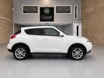 NISSAN JUKE 1.6 Acenta 5dr CVT [Premium Pack]