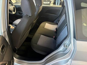 FORD FIESTA 1.6 Style 5dr Auto [Climate]