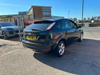FORD FOCUS 1.6 Zetec 5dr Auto