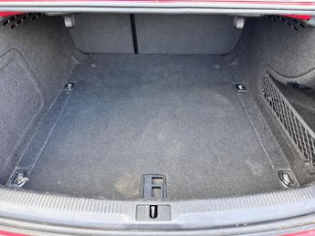 AUDI A4 2.0 TDI 143 SE 4dr Multitronic