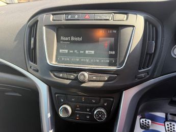 VAUXHALL ZAFIRA 1.4T SRi Nav 5dr