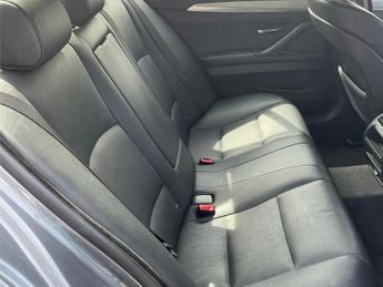 BMW 5 SERIES 520D M Sport 4dr Step Auto ++ PRO MEDIA NAV / LEATHER / DAB ++