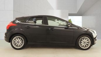 FORD FOCUS 1.6 125 Zetec Navigator 5dr Powershift