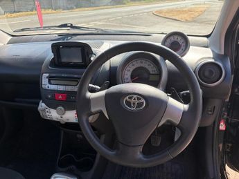 TOYOTA AYGO 1.0 VVT-i Move 5dr MMT