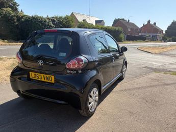 TOYOTA AYGO 1.0 VVT-i Move 5dr MMT