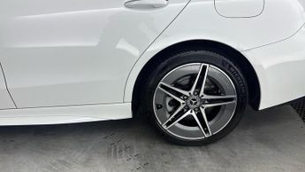 MERCEDES-BENZ C CLASS C300e AMG Line Premium Plus 4dr 9G-Tronic