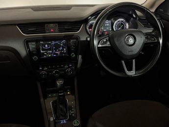 SKODA OCTAVIA 2.0 TDI CR Laurin + Klement 5dr DSG