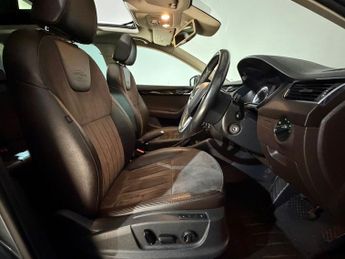 SKODA OCTAVIA 2.0 TDI CR Laurin + Klement 5dr DSG