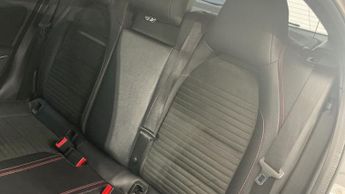 MERCEDES-BENZ A-CLASS A180 AMG Line Premium 5dr Auto ++ CAMERA / ULEZ / H/SEATS / BLUE
