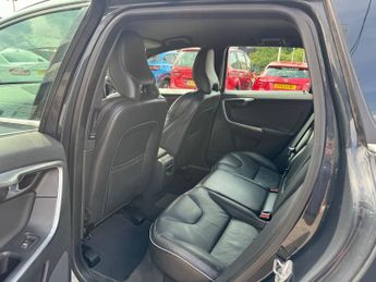 VOLVO XC60 D4 [190] R DESIGN Lux Nav 5dr AWD Geartronic ++ NAV / LEATHER / 