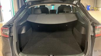 TESLA MODEL Y RWD 5dr Auto